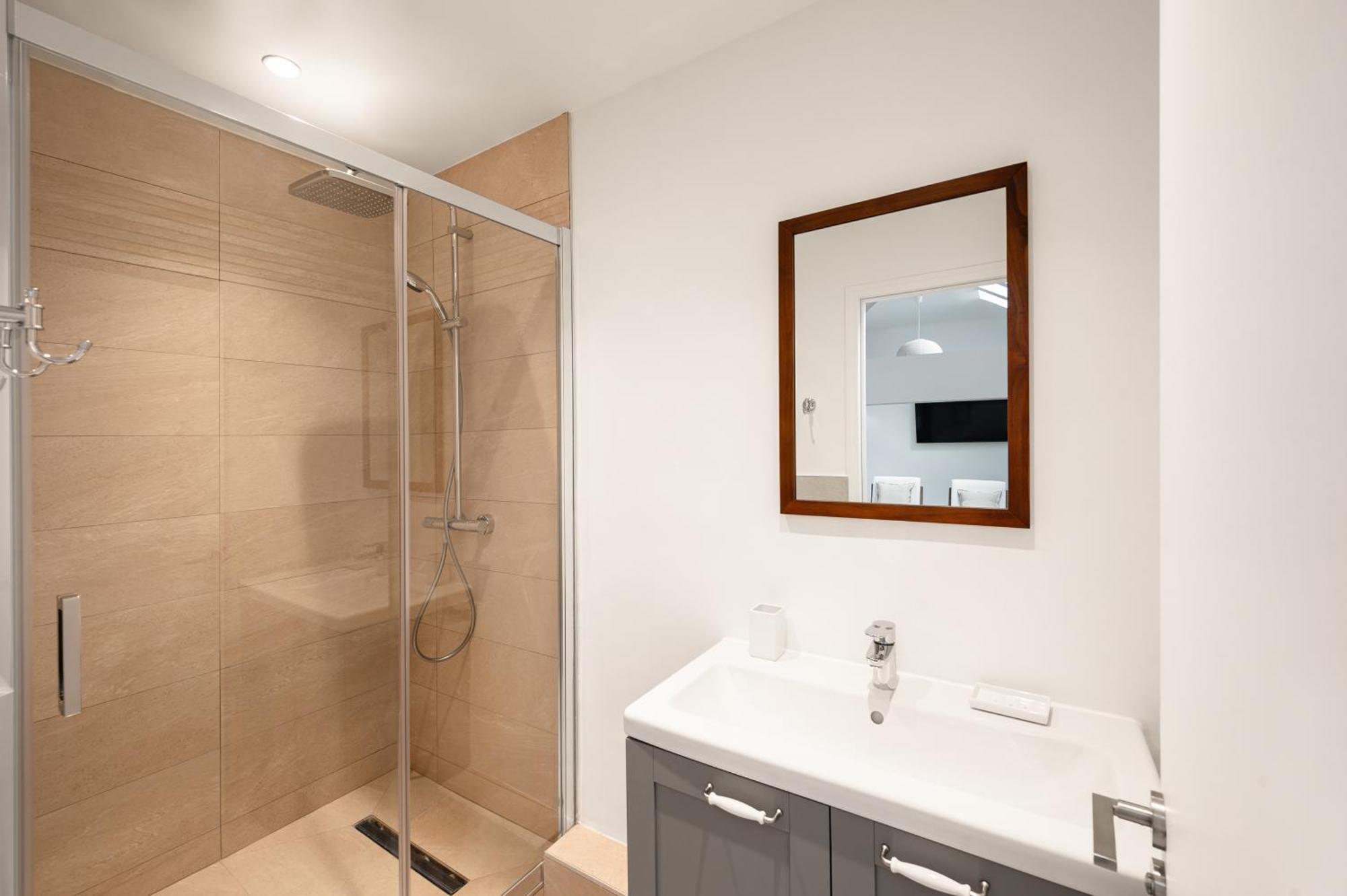 Appartement Luxueux Au Coeur De Saint Germain Des Pres Parijs Buitenkant foto